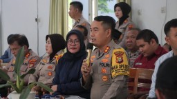 Polres Metro Jakarta Timur Laksanakan Giat Jumat Curhat Bersama Panti Bina Netra Cahaya Bathin
