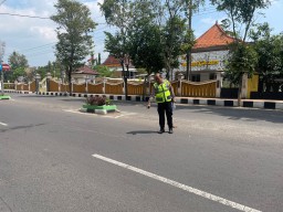 Laka Lantas terjadi di Jalan Raya Soekarno Hatta Korban Pengendara Motor Luka Ringan