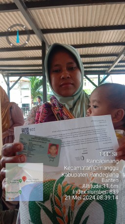 Pemerintah Desa Rancapinang Kecamatan Cimanggu Menyalurkan Bantuan Beras 10 Kg Dari Dinas Sosial Kabupaten Pandeglang
