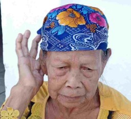 Nenek Bahriyah Korban Kriminalisasi Oknum Polres Pamekasan Do'akan Yang Dholim Dilaknat Allah
