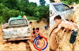 Jalan Suti Semarang Provinsi Kalimantan Barat Penuh Lumpur Seperti Bubur