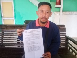 Diduga Gelapkan Gaji Perangkat Desa, Abidin Ancam Laporkan Oknum Kades Matan Jaya ke Polisi