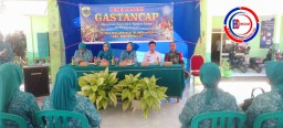 Babinsa Blindungan Dampingi Tim Penggerak PKK Lakukan Penanaman Cabai Serentak di Pekarangan