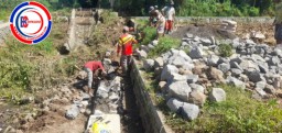 Kades Paguan Rogoh Kocek Pribadi Demi Danai Saluran Irigasi Yang Ambruk Akibat Termakan Usia