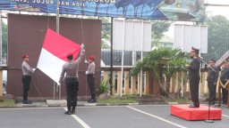 Kapolres Metro Jakarta Timur Pimpin Upacara Hari Lahir Pancasila 1 Juni 2024