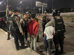 Tim TP3 Polres Metro Jakarta Timur Cegah Tawuran, 3 Remaja Dan Sajam Clurit Diamankan