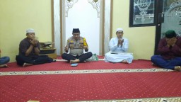 Ajak Mengaji Bersama Cara Kapolsek Matraman Membina Para Remaja Yang Pernah Terlibat Tawuran