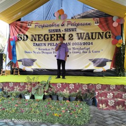 Lepas Siswa Siswi SDN 2 Waung Pesan Kepala Sekolah,Air Mata Ini Bukan Air Mata Perpisahan Tetapi Air Mata Perjuangan