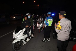 HUT Persebaya ke 97, Polres Bangkalan Gelar Penyekatan Suporter Bonek Madura ke Surabaya