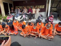 Polres Pelabuhan Tanjung Perak Berhasil Ungkap 15 Kasus Kriminal Selama Operasi Sikat Semeru 2024, 15 Tersangka Diamankan 