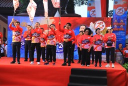 Kapolri Buka Bhayangkara Fun Walk 2024: Bersama Bergerak Untuk Persatuan
