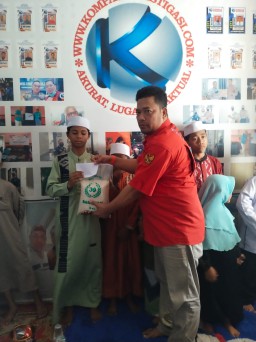 Rayakan Aniversary ke 1 Media Online Beritainvestigasinews.id Bagi Bagikan Sembako dan Satunan Anak Yatim