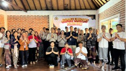 Polda Bali Kembali Laksanakan Jumat Curhat Bertempat di JNE Cabang Danau Poso