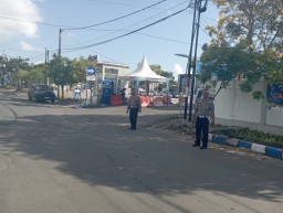 Menjelan HUT Bhayangkara ke-78, Satlantas Polrestabes Surabaya Berikan Pelayanan Yang Humanis Kepada Pemohon SIM 