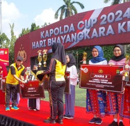 Polres Metro Jakarta Timur Raih Juara Umum Dalam Lomba HUT Bhayangkara ke-78 Tngkat Polda Metro Jaya