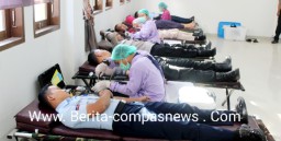 Polres Bandara Ngurah Rai Gelar Donor Darah Rangkaian Hari Bhayangkara Ke-78