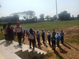 Latihan Paskibra di SMAN 5 Kecamatan Cibaliung, Kabupaten Pandeglang