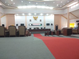 DPRD Sampang Gelar Paripurna RPJPD 2025 -2045, Raperda Bumdes dan Aset Desa