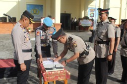 Dua Pejabat Utama Polres Bandara Ngurah Rai Diserahterimakan