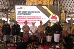 Kapolres Karangasem Dampingi Kasespim Lemdiklat Polri dalam Acara Aktualisasi ART Policing di Pura Besakih