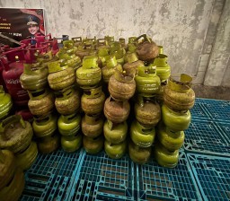Nekat Oplos Gas Subsidi 3 Kg Lelut Diamankan Ditreskrimsus Polda Bali