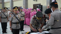 Kapolda Bali Pimpin Upacara Sertijab Kapolres Klungkung