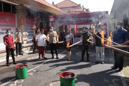 Kapolres Klungkung Hadiri Pemusnahan Barang Bukti di Kejaksaan Negeri Klungkung