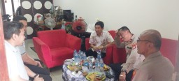 Sambang Kamtibmas, Kapolsek Matraman Kunjungi Kediaman Anggota DPR RI Dwi Rio Sambodo