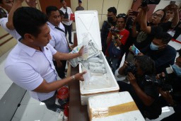 Jual Beli Benih Lobster Illegal di Banyuwangi, Dua Tersangka Diamankan, Ditpolairud Polda Jatim