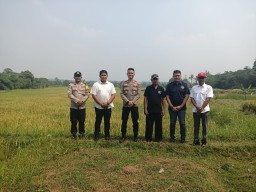 Kapolsek Panongan Kunjungi Kelompok Tani Yudistira