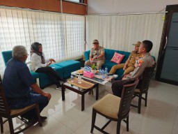 AKP Sri Yatmini Bersama Binmas Pulogadung Beri Penyuluhan Tentang Tawuran, Narkoba dan Bullying di SMKN 26 Jakarta Rawamangun