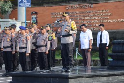Kapolres Karangasem Pimpin Upacara Kenaikan Pangkat Pengabdian