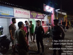 Respon Cepat Polres Tanjung Perak Amankan Diduga Pelaku Pencurian Dari Amukan Warga