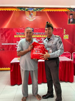 Lapas Narkotika Kelas IIA Pamekasan Gelar Program Kumham Peduli, Berbagi Melalui Bakti Sosial