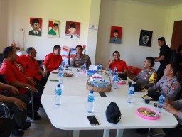 Kapolres Buleleng Silaturahmi Dengan Pengurus Partai Politik PDIP dan Demokrat di Wilayah Buleleng