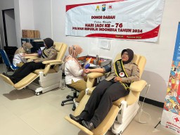 Polwan Polres Nganjuk Donorkan Darah Dalam Rangka HUT ke-76, Wujud Nyata Kepedulian Kemanusiaan