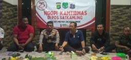 Ngopi Kamtibmas di Pos Satkamling: Upaya Menjaga Keamanan dan Ketertiban di Lingkungan RW 016 Kayu Putih Pulogadung