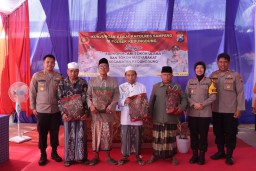 Menjelang Pelaksanaan Pilkada Serentak, Kapolres Sampang Sambangi Tokoh Ulama dan Tokoh Masyarakat Kecamatan Kedundung