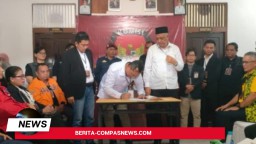 10 Partai Politik Antar Sebastianus Darwis - H.Syamsul Rizal Daftar ke KPU Bengkayang