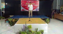 Gebyar HUT RI ke -79 Lurah Sekarputih Bersama Staf Gelar Lomba Karaoke