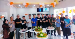 Bersama Kapolsek, Danramil 0822/01 Bondowoso Hadiri Undangan Grand Tomoro Coffee Bondowoso