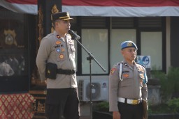 Wakapolres Ambil Apel Jam Pimpinan Polres Klungkung