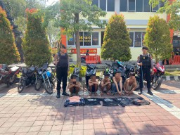 Polres Gresik Amankan Gerombolan Pemuda Bawa Sajam Diduga Hendak Tawuran
