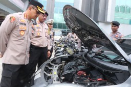 Jelang Pilkada, Kapolresta Tangerang Mengecek Ranmor dan Almatsus Dinas