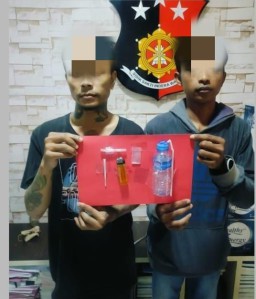 Polsek Krembangan Amankan Dua Pria di Sawah Pulo SR Saat Asyik Nyabu Dalam Kamar