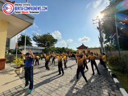 Polres Bandara Ngurah Rai Giat Olah Raga Jalan Santai