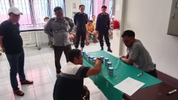 Lapas Narkotika Kelas IIA Pamekasan Kanwil Kemenkumham Jatim Kembali Gelar Tes Urine Secara Acak Kepada Warga Binaan
