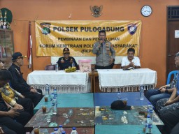 Tingkatkan Kesadaran Kamtibmas Khususnya Terkait Tawuran di Cipinang, Polsek Pulogadung Berikan Binluh Kepada FKPM