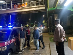 Polsek Cipayung Lakukan Kegiatan Strongpoint Untuk Antisipasi Balap Liar dan Tawuran
