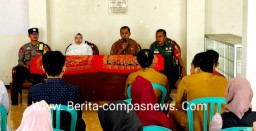 Babinsa Koramil 0822/01 Bondowoso Hadiri Penyuluhan Pencegahan Kekerasan Terhadap Perempuan dan Anak di Desa Sukowiryo